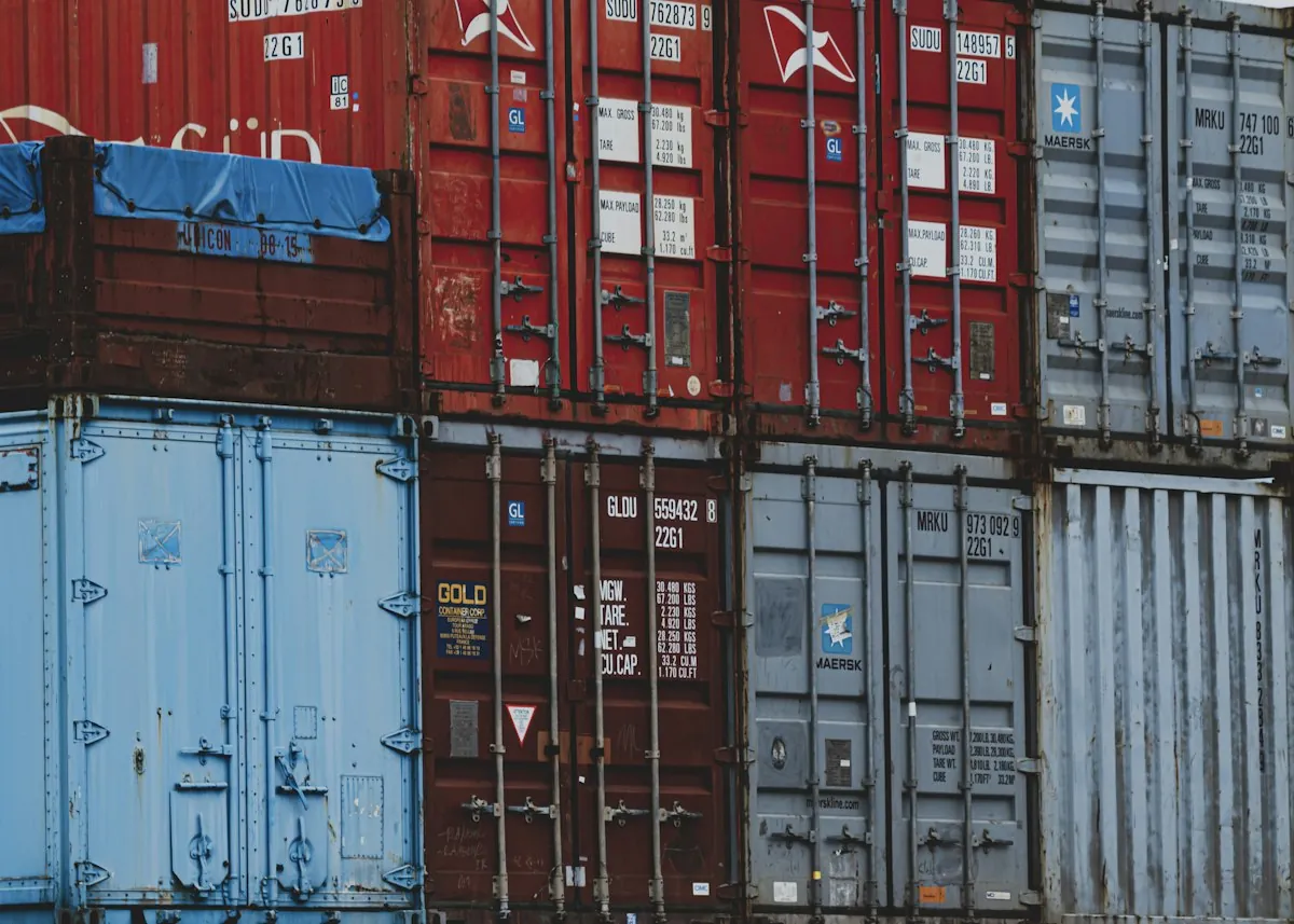 O Porto do Rio de Janeiro e a Flexbox Container: Uma Nova Perspectiva sobre Contêineres Usados
