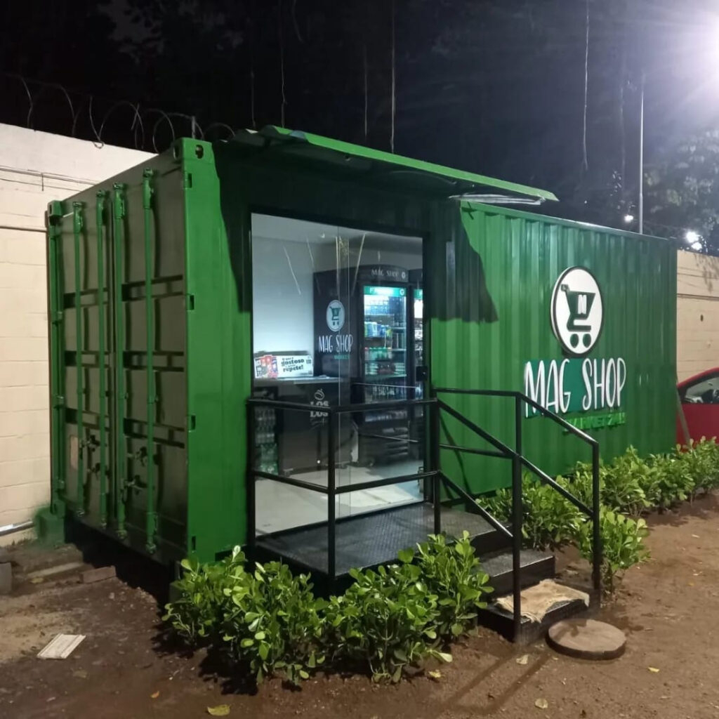 MINI MERCADO - 6 METROS